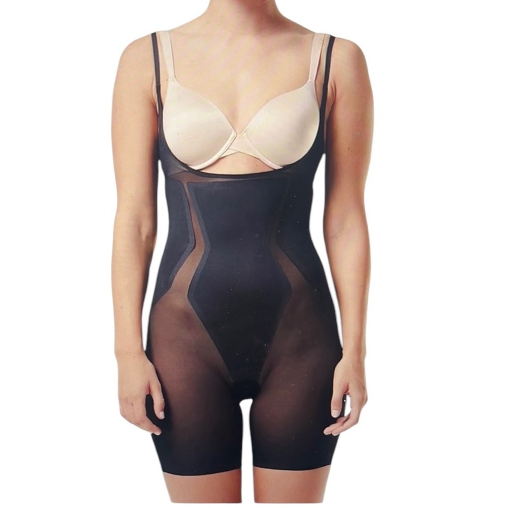 NEW  Spanx , contour open bust mid thigh bodysuit